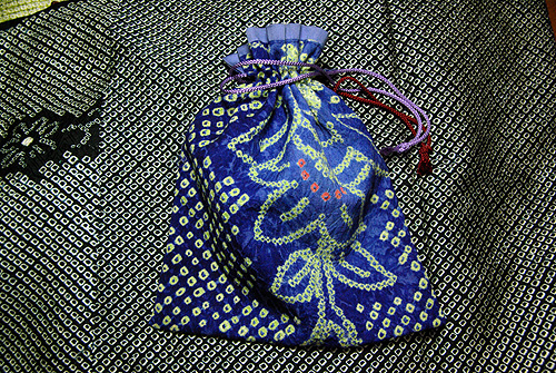 091005_047  Shibori - Mini quilt en soies de kimonos japonais 