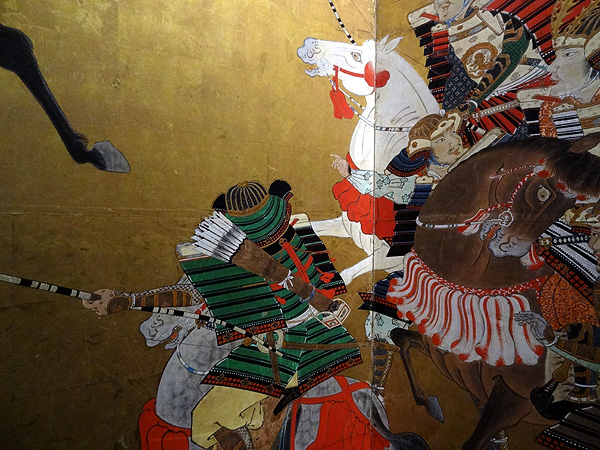 Casques, masques et armures de samurai