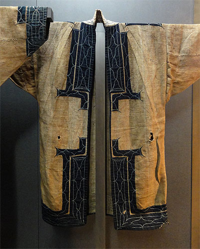 121028_445 Japon - Musée historique de la préfecture d'Aomori - Textiles ainou