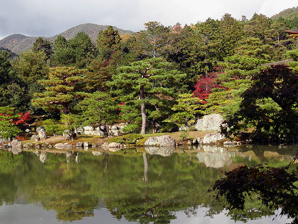 121116_121Japon - L'automne à Kyôto - Le Kinkaku-ji ou le Temple du Pavillon d'or 