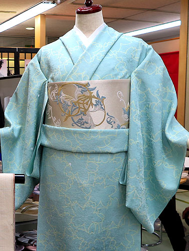 140323_064m Japon - Printemps 2014 - Exposition de kimonos dans la ville de Fukushima