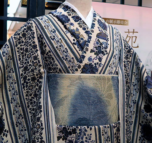 140323_079m Japon - Printemps 2014 - Exposition de kimonos dans la ville de Fukushima