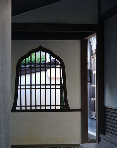 121116_412 Japon – L'automne à Kyôto –  Le Ryôanji - III - Autour du jardin Karesansui